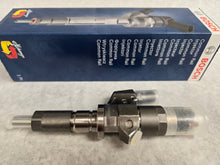 Load image into Gallery viewer, 0-445-120-008 BOSCH INJECTOR| FACTORY REMAN| DURAMAX LLY| WITH CORE CHARGE