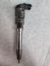 Load image into Gallery viewer, 0-986-435-521 BOSCH INJECTOR| FACTORY REMAN| CORE CHARGE