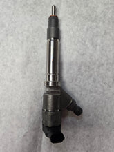 Load image into Gallery viewer, 97780144 CHEVY|  BOSCH INJECTOR| FACTORY REMAN | DURAMAX LLY| WITH CORE CHARGE