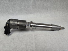 Load image into Gallery viewer, 97780360 CHEVROLET INJECTOR | NEW | GMC | BOSCH | CORE CHARGE