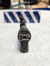 Load image into Gallery viewer, 1J801-53052 COMMON RAIL INJECTOR | KUBOTA | BOSCH | NEW | CAT