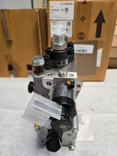 Load image into Gallery viewer, 0 445 025 043 | NEW PUMP | BOSCH | NO CORE CHARGE