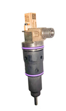 Load image into Gallery viewer, 22378580 VOLVO INJECTOR D13 | REMAN | $360+ $120 CORE CHARGE